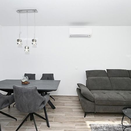 Kaštela Luxury Apartment White Crystal מראה חיצוני תמונה