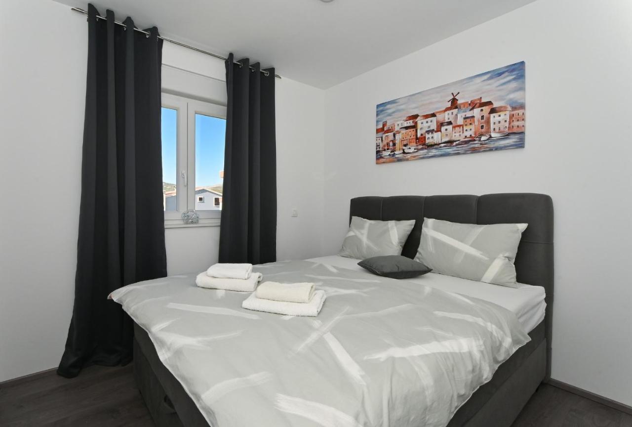 Kaštela Luxury Apartment White Crystal מראה חיצוני תמונה